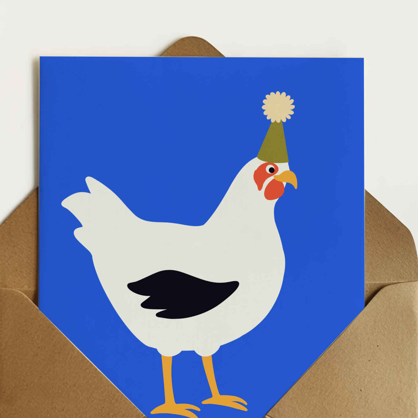 Party chicken. Happy birthday card. Farm yard card.